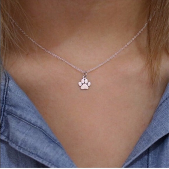 Justine’s Chic Boutique Jewelry - 🐾 Gold Paw Necklace 🐾